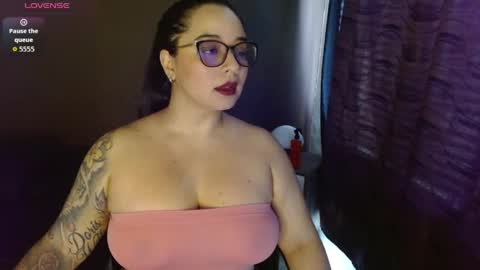 jey online show from March 31, 6:19 pm