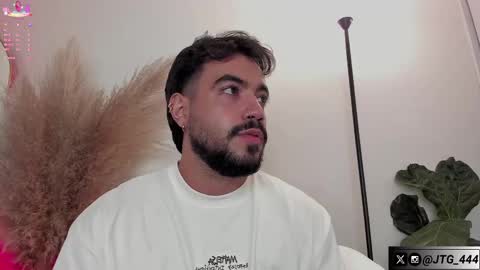 Snapshot of jeycob_braandx chatting on October 8, 3:59 am Jeycob online show from October 8, 3:59 am