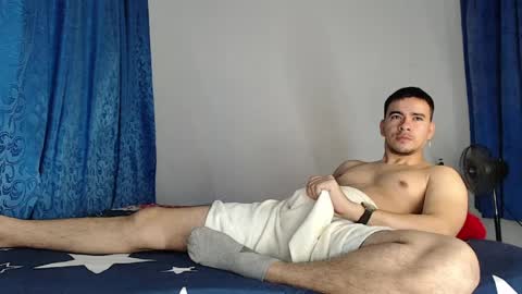 Juan David online show from April 4, 11:18 am