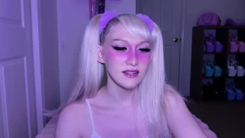   online show from April 12, 2:38 am