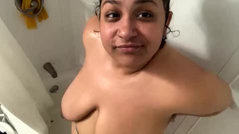 jezabaesolea online show from February 12, 5:35 am