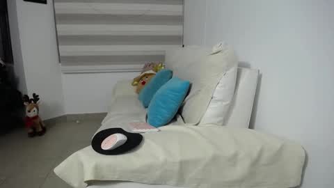 Camila online show from November 28, 10:51 am