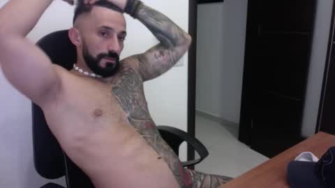 Snapshot of jfenech13071979 chatting on October 26, 9:10 pm jfenech13071979 online show from October 26, 9:10 pm