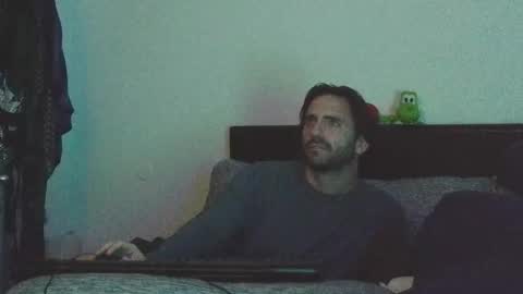 Snapshot of jgquaife chatting on November 15, 8:11 am FoxHunter1 online show from November 15, 8:11 am