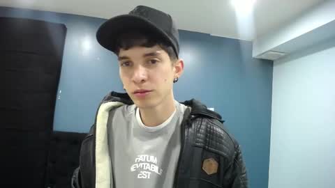 Jheampiero online show from October 25, 1:07 pm