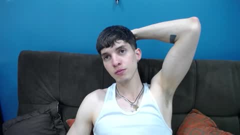 Jheampiero online show from November 17, 2:56 pm