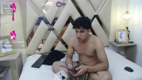 Snapshot of jheidertwink chatting on March 9, 11:14 pm Jheider R. online show from March 9, 11:14 pm