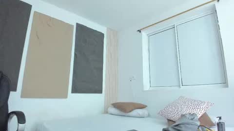 jheremy_wen online show from December 17, 7:09 pm