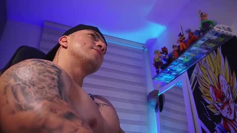 Snapshot of jherxx chatting on November 21, 7:18 am Herman Miller online show from November 21, 7:18 am