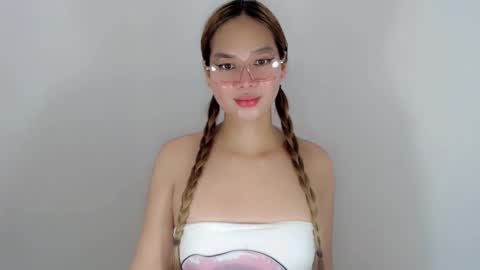 Snapshot of jhessi_kissie chatting on March 2, 7:21 pm Tattiana online show from March 2, 7:21 pm