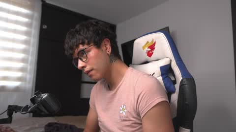 Morghan online show from April 16, 9:39 pm