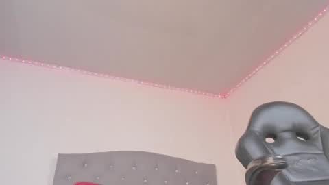 jhoanatrans22 online show from December 15, 7:07 pm