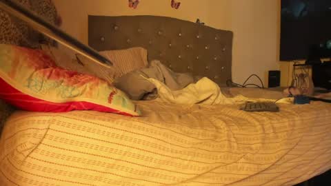 jhoanatrans22 online show from March 8, 4:22 pm