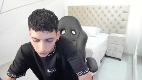 jhoanleandro online show from September 21, 5:09 am