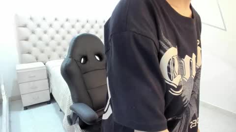 jhoanleandro online show from October 11, 6:23 am