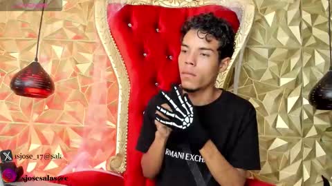 Jhohan Fox online show from November 1, 4:14 am