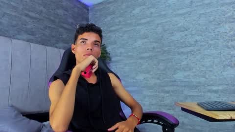 Jhohan Fox online show from November 12, 8:04 am