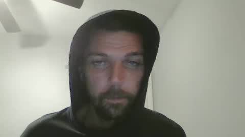 Snapshot of jholls chatting on December 12, 6:47 am jholls online show from December 12, 6:47 am