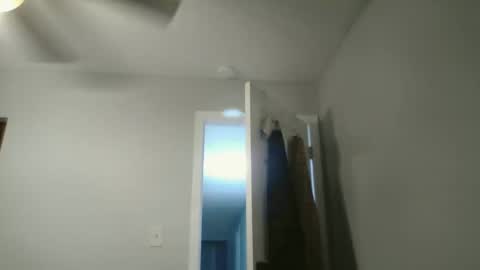 Snapshot of jholls chatting on February 10, 4:08 am jholls online show from February 10, 4:08 am