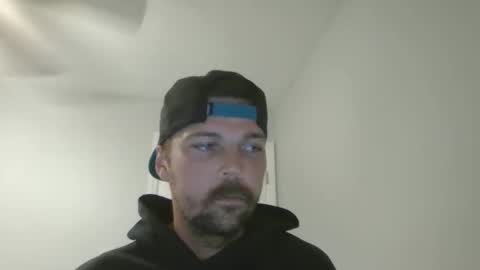 Snapshot of jholls chatting on February 21, 3:43 pm jholls online show from February 21, 3:43 pm