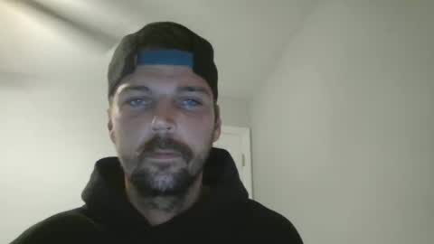 Snapshot of jholls chatting on February 23, 3:13 am jholls online show from February 23, 3:13 am