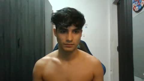 Snapshot of jhon_2000s chatting on February 2, 2:59 am jhon online show from February 2, 2:59 am