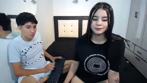 Jhon and nicolle online show from November 18, 4:06 am