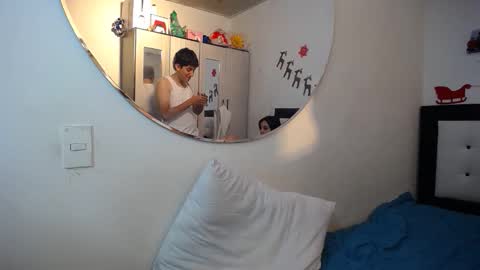 Jhon and nicolle online show from January 17, 5:12 am