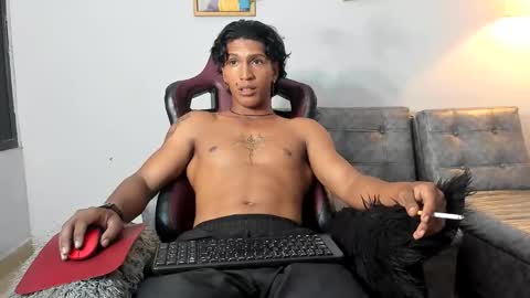 Snapshot of jhon_cooper18 chatting on February 16, 4:58 pm jhost online show from February 16, 4:58 pm