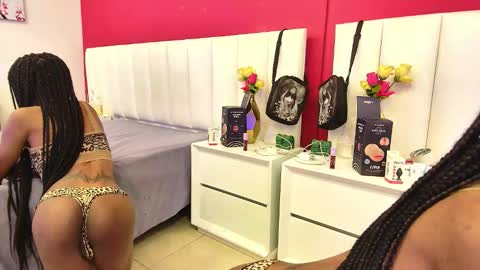 jhon online show from October 30, 1:12 pm