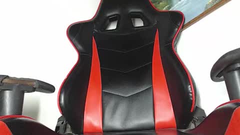 Snapshot of jhon_tommy chatting on December 3, 6:06 pm jhon tommy online show from December 3, 6:06 pm