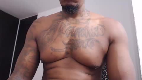 Snapshot of jhon_tomson1 chatting on April 19, 4:50 pm Jhon Tomson online show from April 19, 4:50 pm