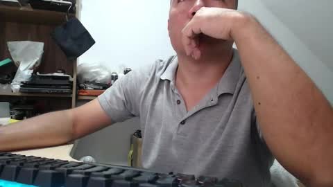 Snapshot of jhonatan_morales_s chatting on November 11, 1:11 pm jhonatan_morales_s online show from November 11, 1:11 pm