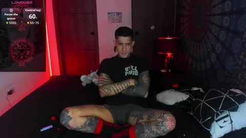 jhonny_ackerman online show from December 3, 8:40 pm