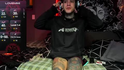 jhonny_ackerman online show from April 12, 1:43 am