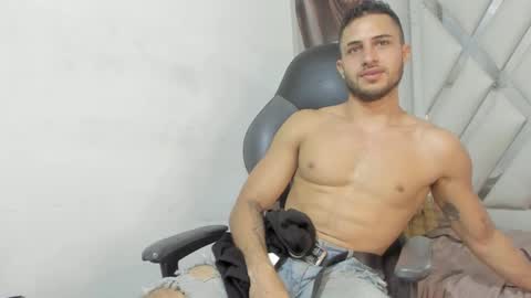 jhonny online show from December 21, 10:39 am