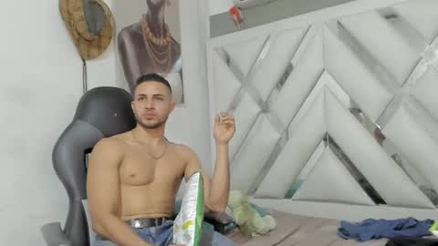 jhonny online show from December 23, 10:10 am