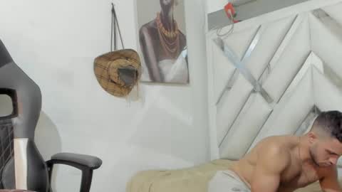 jhonny online show from January 19, 9:55 am