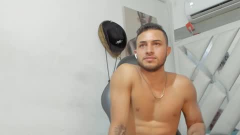 jhonny online show from January 25, 9:57 am