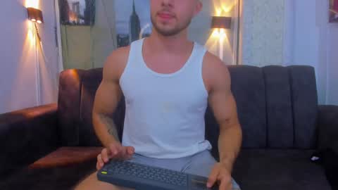 jhonny online show from February 19, 7:06 am