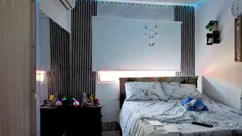 jhonny online show from April 12, 5:29 pm