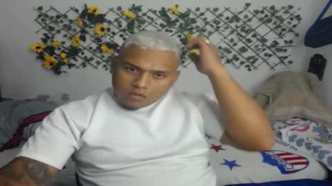 Snapshot of jhonny_marin chatting on October 26, 3:12 am jhonny_marin online show from October 26, 3:12 am