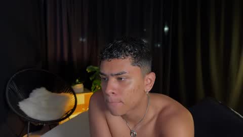 Jhonny  online show from March 1, 3:52 am