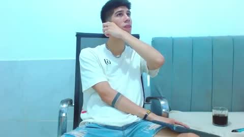 jhony_sex3 online show from February 18, 4:41 am