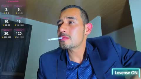 Snapshot of jhonyalzate chatting on November 5, 1:38 am Jhony Alzate online show from November 5, 1:38 am
