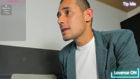 Jhony Alzate online show from April 9, 2:44 am