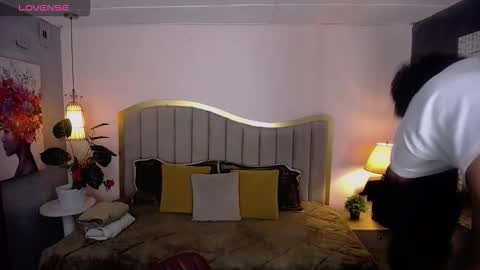 jhos online show from February 5, 1:49 pm