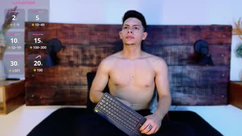 jhosuavega online show from February 13, 1:45 am