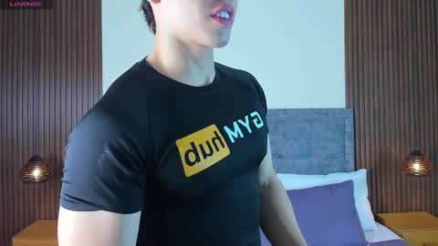 jhoumod_21 online show from November 5, 3:39 am