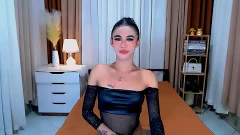 julie online show from January 4, 8:06 am